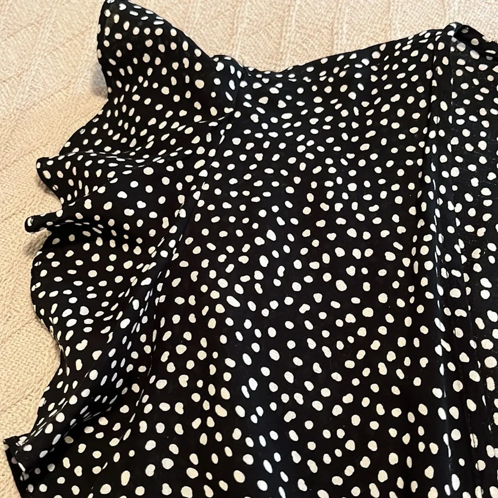 Zara Basic Wrap Top - Picture 6 of 13